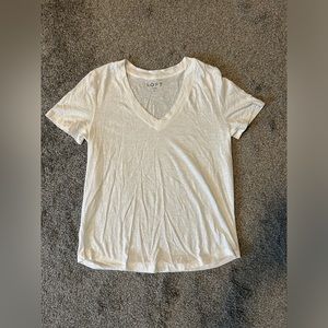 NWT LOFT V-Neck Tee in White Size S